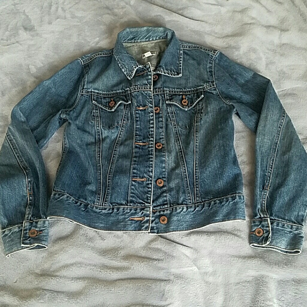 Gap classic denim jacket